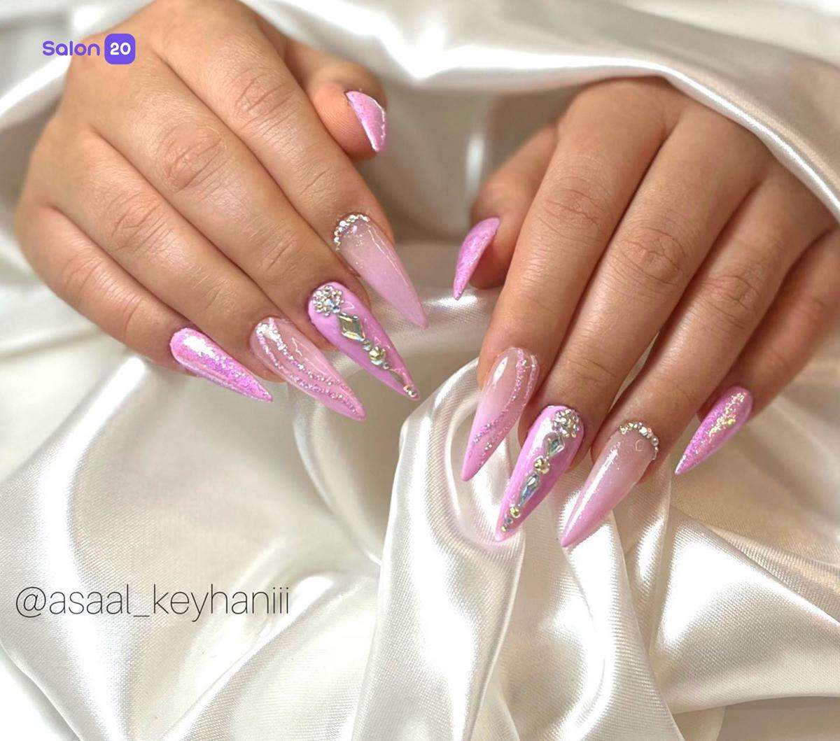 نمونه کار عسل کیهانی (متخصص ناخن) 1