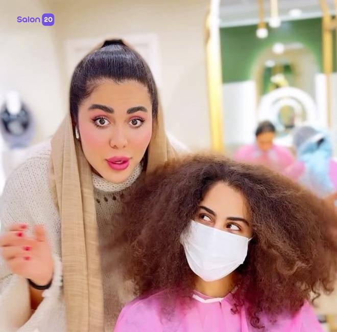 نمونه کار فرزانه حنیفه (متخصص صافی واحیای مو) 3