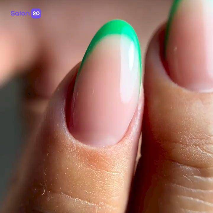 برترین کاشت ناخن آشتیانی