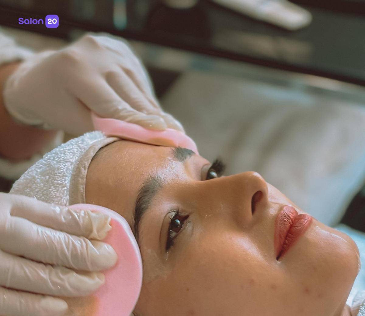 برترین پاکسازی پوست (facial) شمس آباد