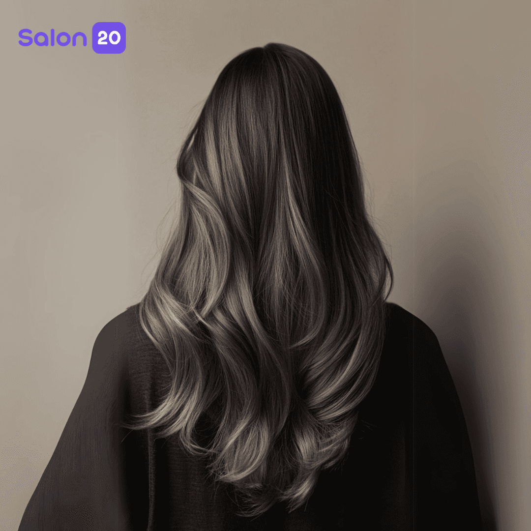 رنگ موی سال ۱۴۰۴ خاکستری پایدار