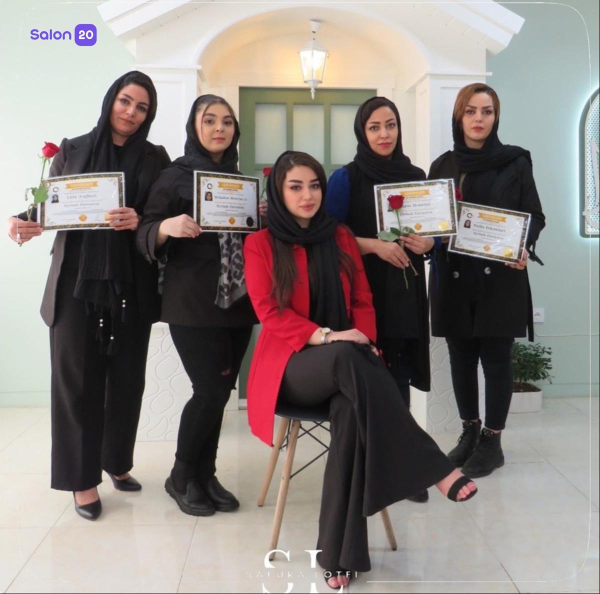 تصویر 4 نمونه کار صفورا لطفی (متخصص مژه) در همدان، استادان